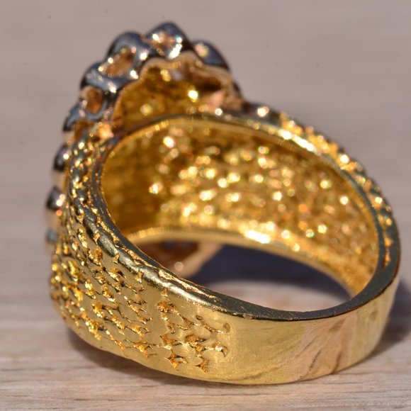 Vintage Two Tone Textured Buckle Ring with Natural Diamonds - Picture 3 of 10